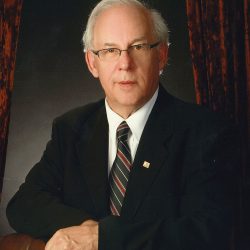 Monsieur André Hénault